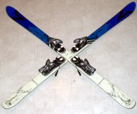 Crossed Skis