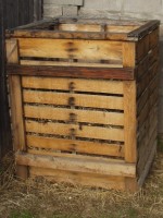 Wood Pallet Compost Bin